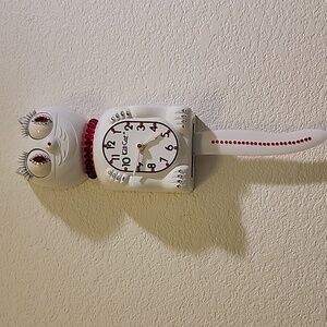 CUSTOM Jeweled White Lady Kit-Cat Klock clock